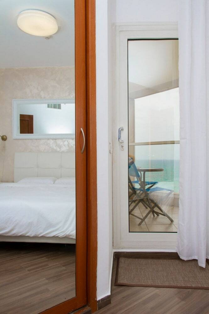 Gk Apartments - Ben Gurion 99