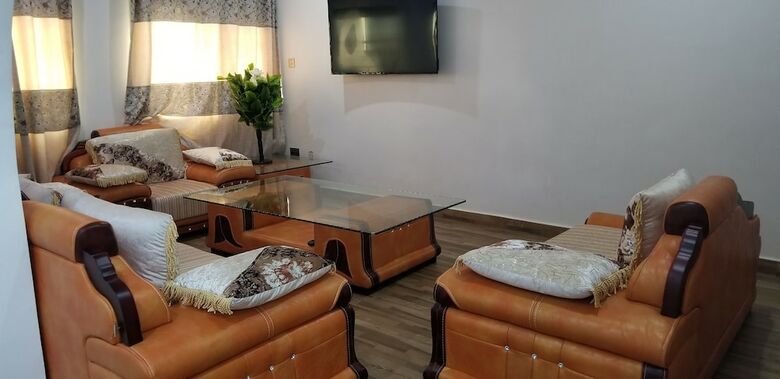 Hotel Ragaray Executive Suites