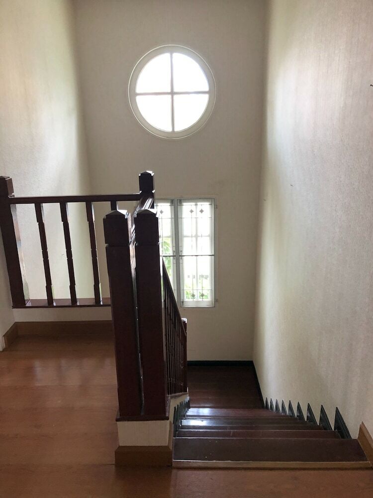 Pattaya Pool Villa Tlh