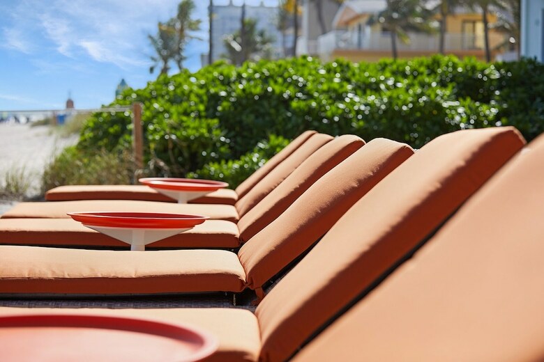 Motel Ocean Treasure Beachside Suites
