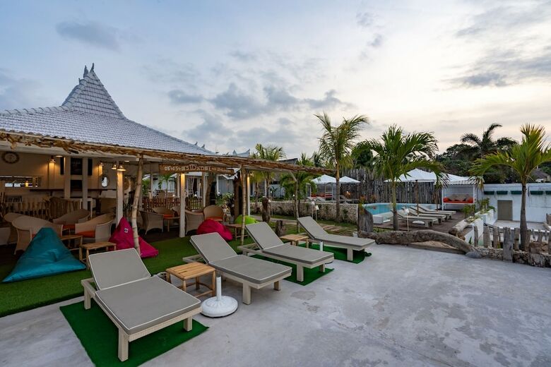 Bed & Breakfast Paus Putih Hotel