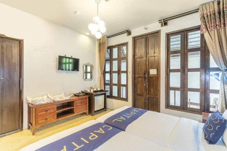 Hotel Capital O 707 Cheva Gallery