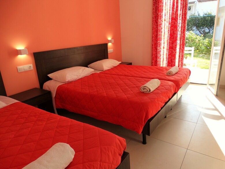 Aparthotel Oasis Beach Club