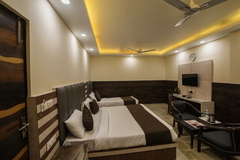 Hotel Mahajan Internatioanal