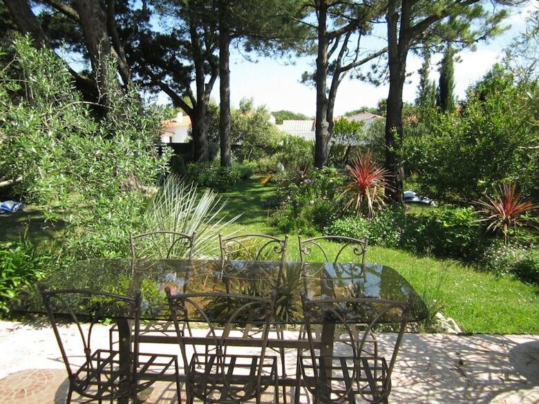 L'enclos Des Lys