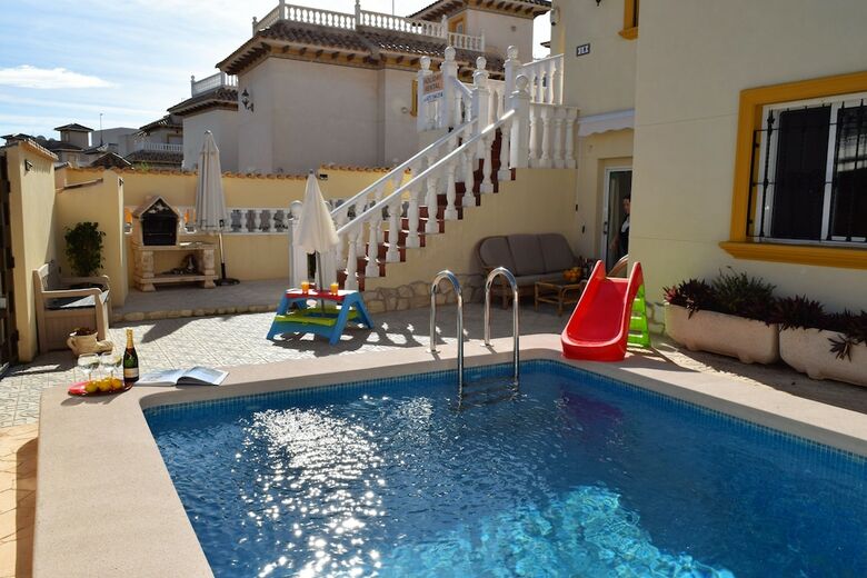 Upper Floor Apartment Semi-private Pool