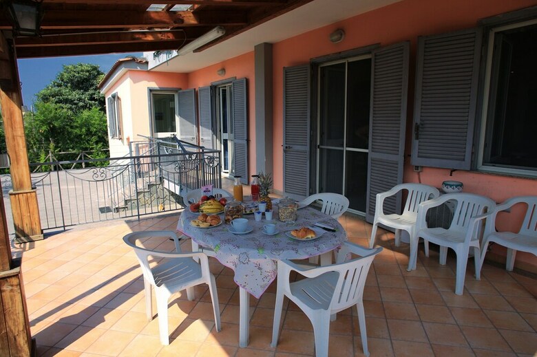 Bed & Breakfast Villa Rosa Pompei Studios