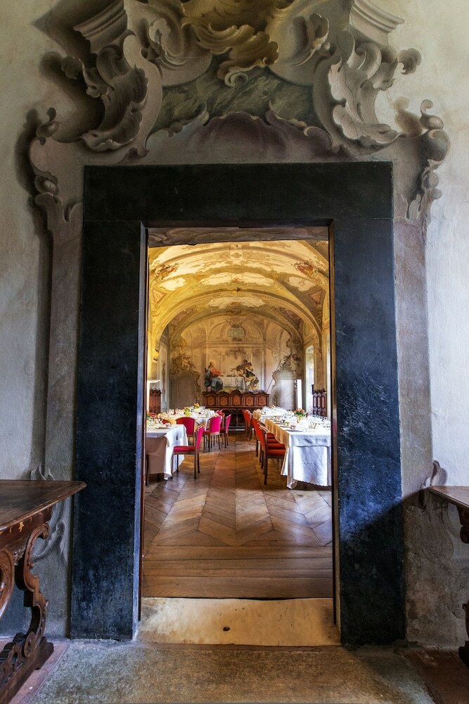 Posada Casa Regina Montis Regalis