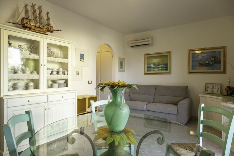 Apartamento Aria Di Vacanza - Mirtillo Cod 9