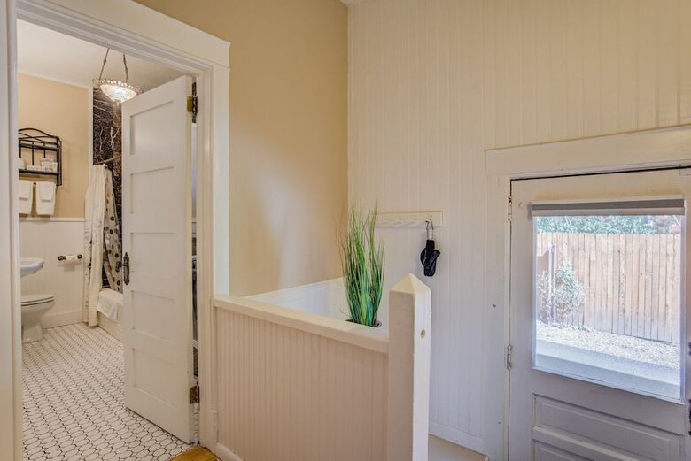 4bd Luxuryclose To Downtown3ba & Pet-friendly!!