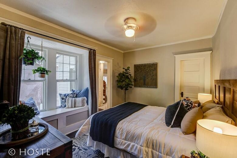 1910 Mountain View, Fire Pit + Roof Deck, Downtown