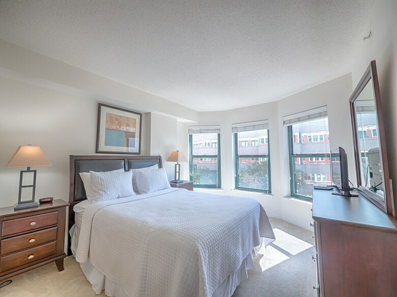 Apartamentos National At Thomas Circle