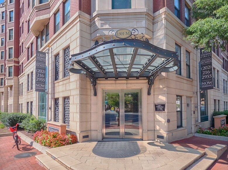 Apartamentos National At Thomas Circle