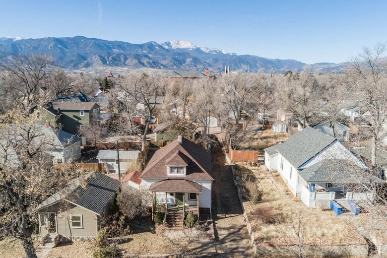 Downtown 1900 Classic 3 Bedroom Value