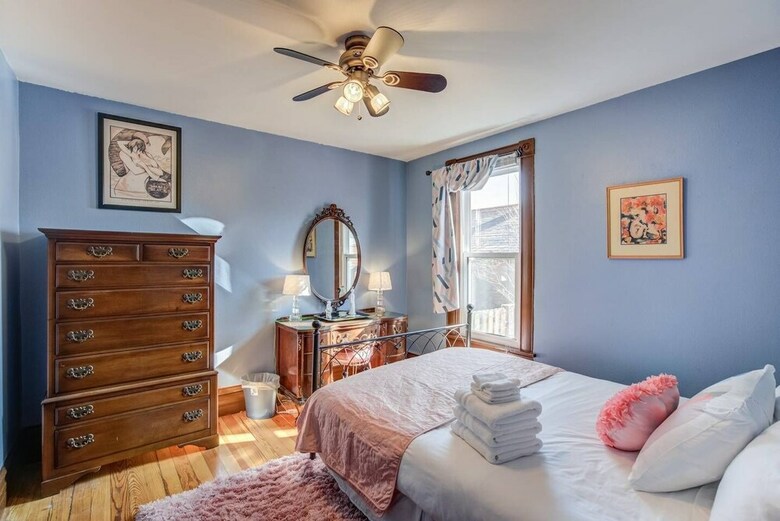 Downtown 1900 Classic 3 Bedroom Value