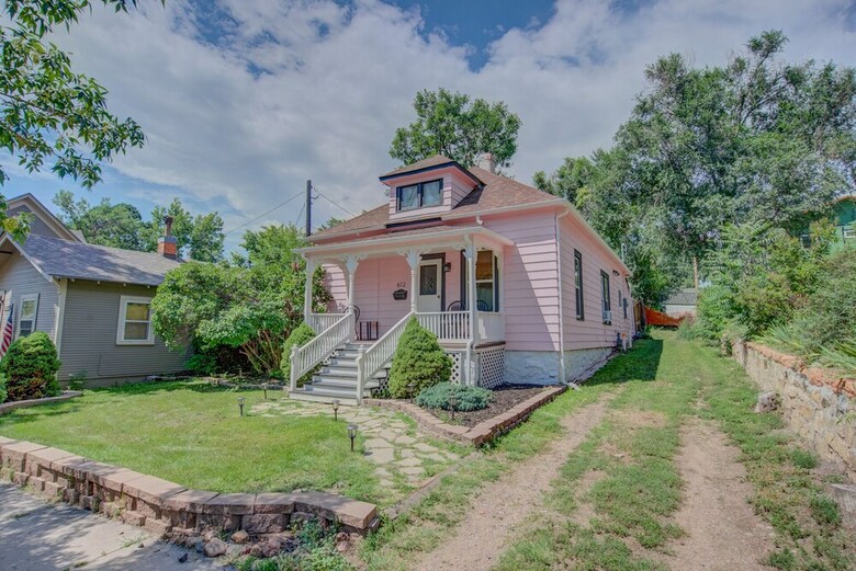 Downtown 1900 Classic 3 Bedroom Value