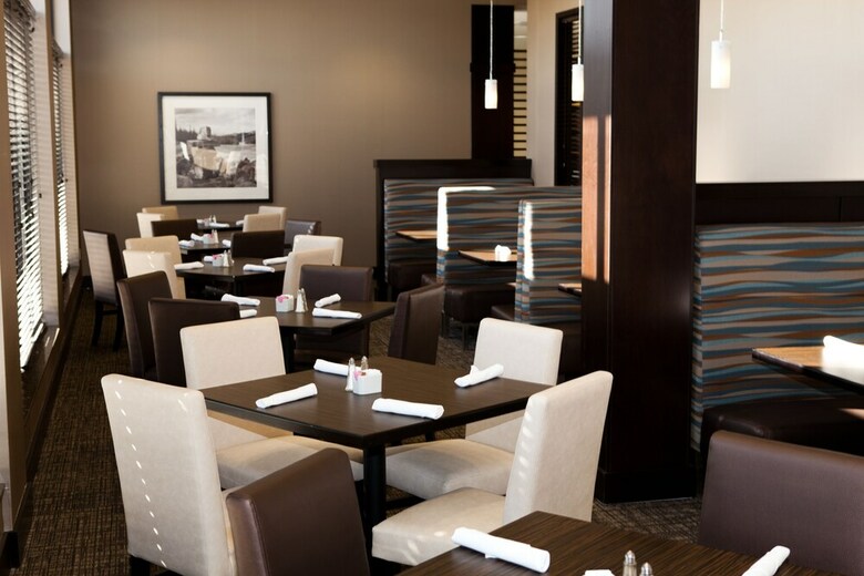 Holiday Inn Hotel & Suites Red Deer South
