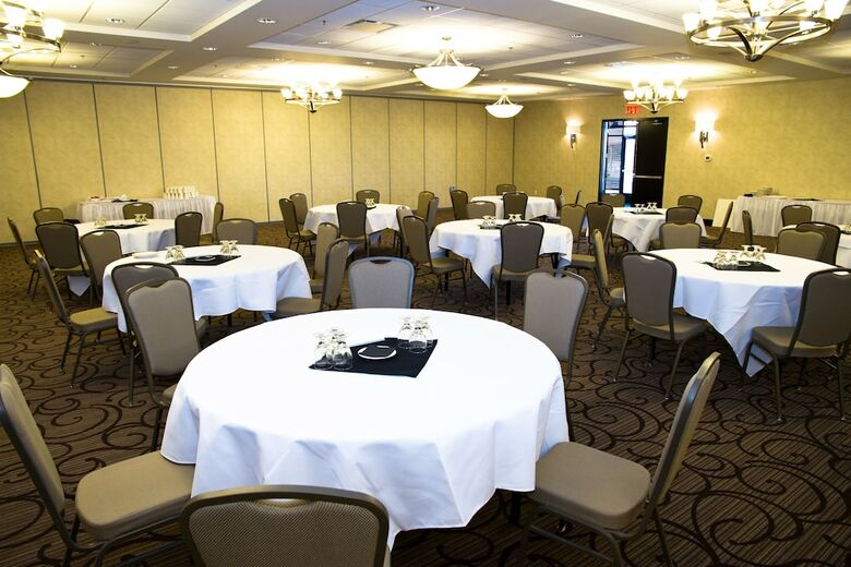 Holiday Inn Hotel & Suites Red Deer South