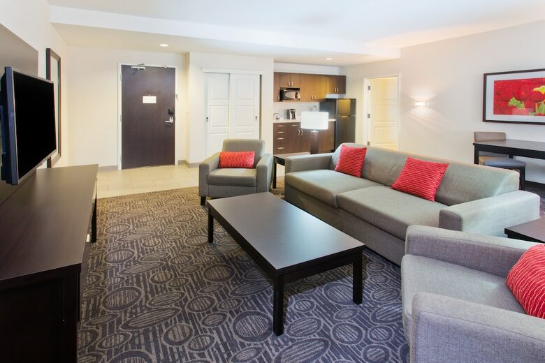Holiday Inn Hotel & Suites Red Deer South