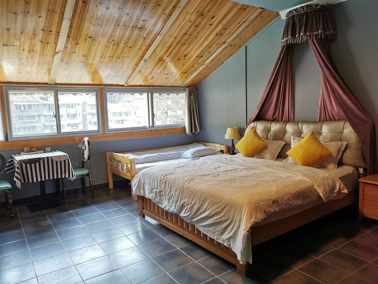 Hotel Zhenyuan Qiemanman Kezhan