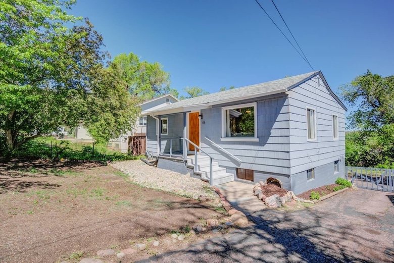 3brdowntownwalk To Restaurants & Bars W/fire Pit