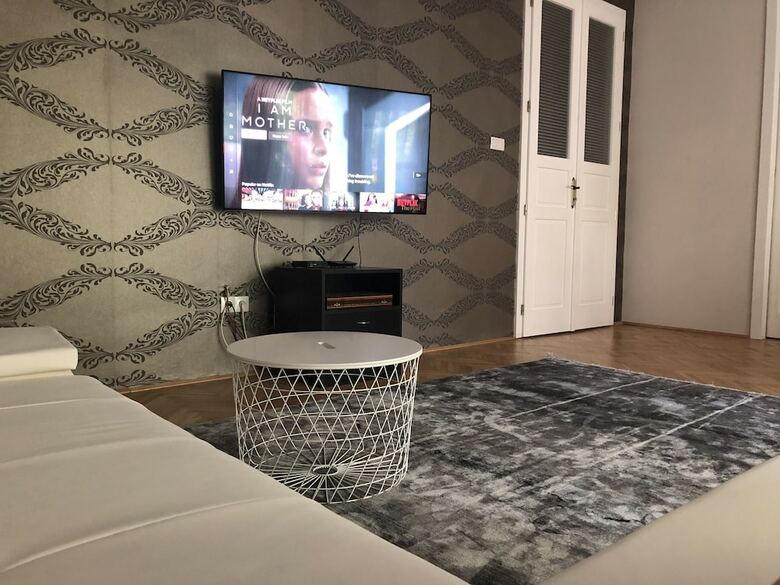 Apartamentos Lendvay Palace