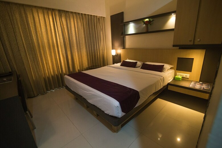 Hotel Monarch Guestline Navi Mumbai