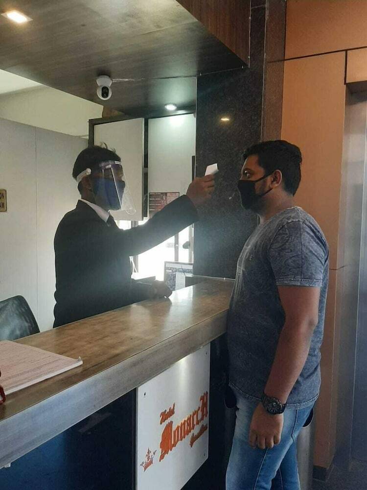 Hotel Monarch Guestline Navi Mumbai