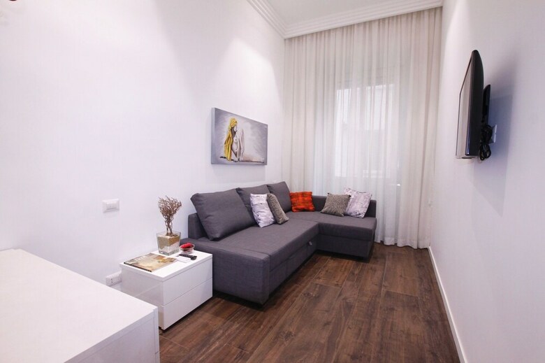 Ludovisi Apartment Splendor