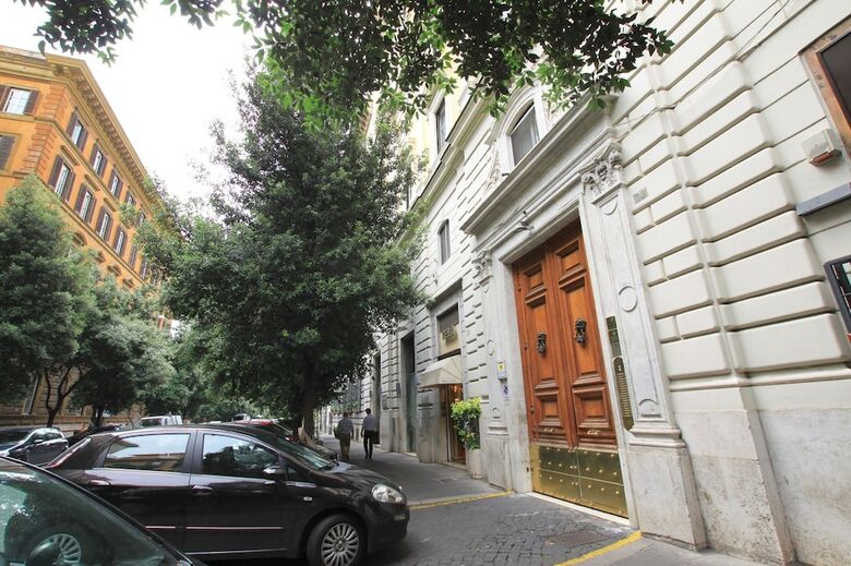 Ludovisi Apartment Splendor