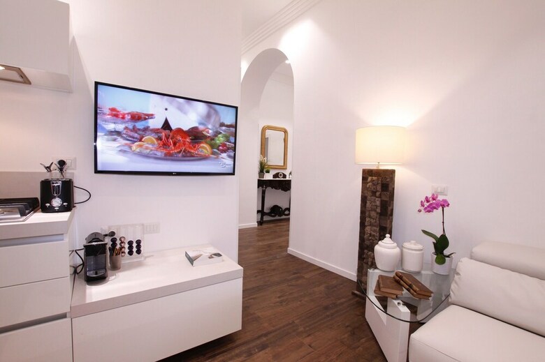 Ludovisi Apartment Splendor