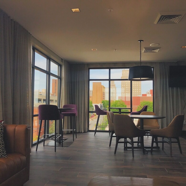 Hotel Courtyard By Marriott Winston - Salem Downtown