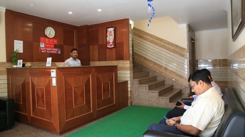 Hotel Kumud Plaza
