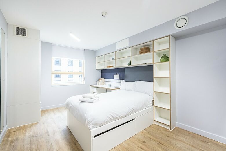 Aparthotel Magnificent Rooms Studios & Apartments