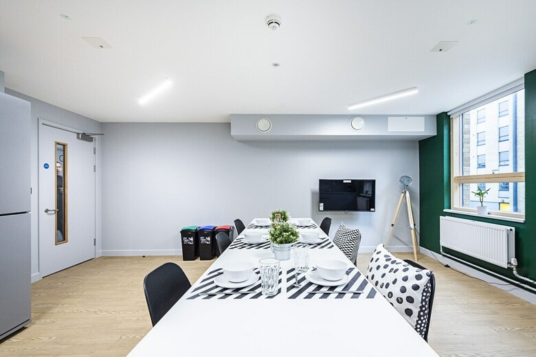 Aparthotel Magnificent Rooms Studios & Apartments