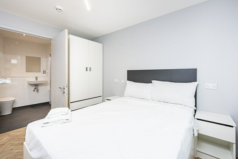 Aparthotel Magnificent Rooms Studios & Apartments