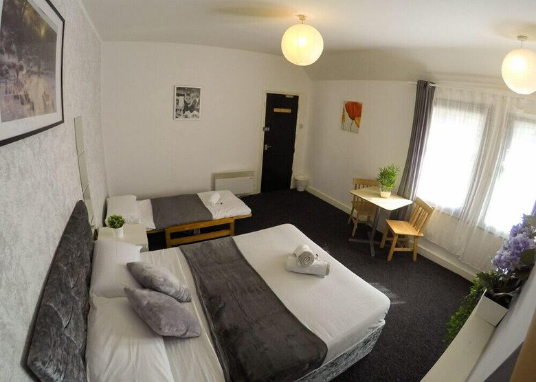 Hotel Park End Rooms
