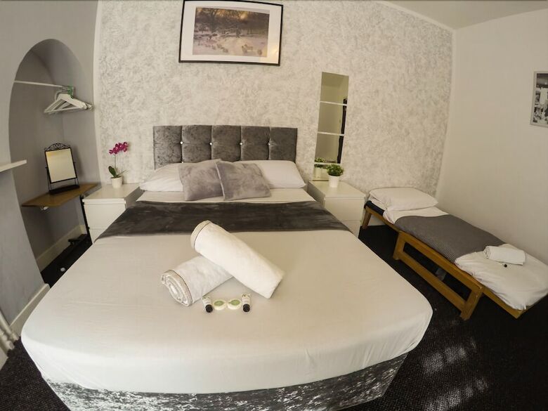 Hotel Park End Rooms