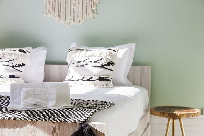 Blue & Green Apartment Rentexperience