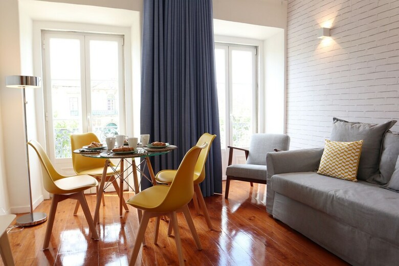 Armada Square III Apartment Rentexperience