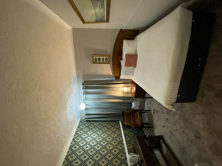 Hotel Windsor Cedar Tree Guest House