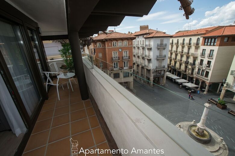 Apartamentos Plaza Del Torico