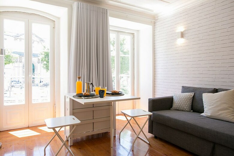 Armada Square I Apartment Rentexperience