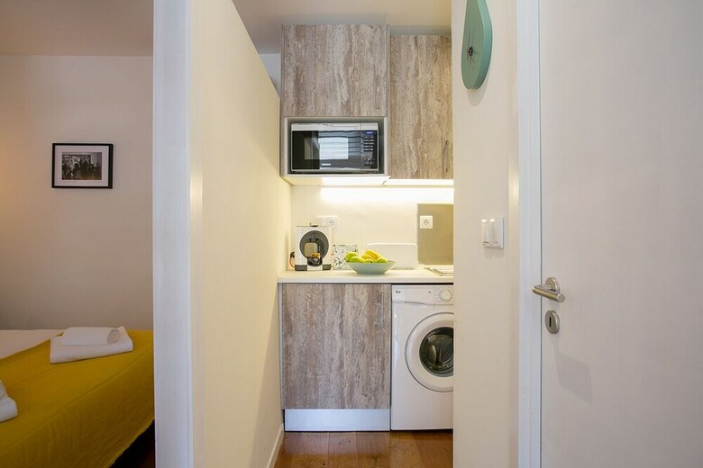 Armada Square I Apartment Rentexperience