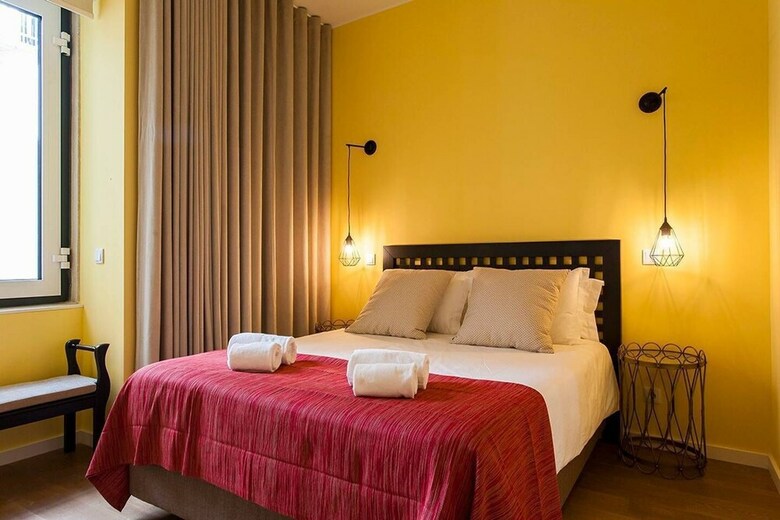 Downtown Square Deluxe Apartment Rentexperience
