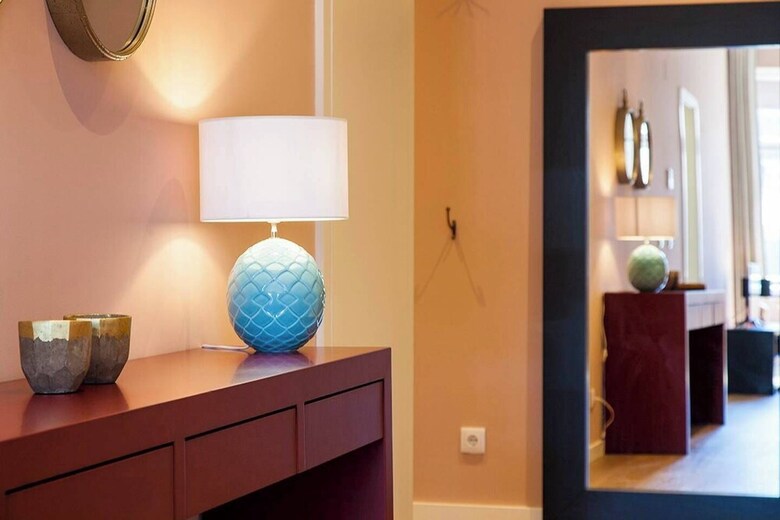 Downtown Square Deluxe Apartment Rentexperience