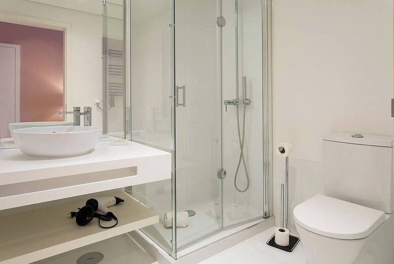 Downtown Square Deluxe Apartment Rentexperience