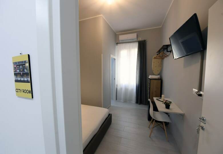Hotel Traveller House