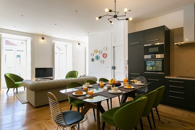 Modern Deluxe Apartment Rentexperience