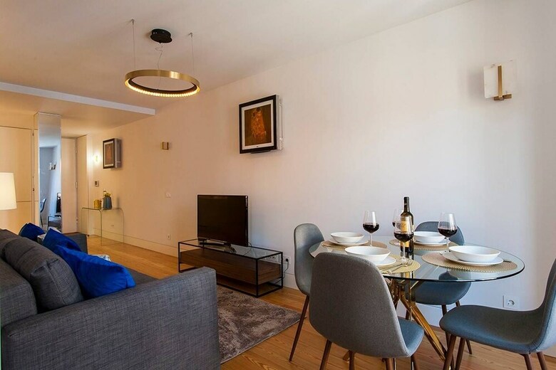 Downtown Deluxe Apartment Rentexperience